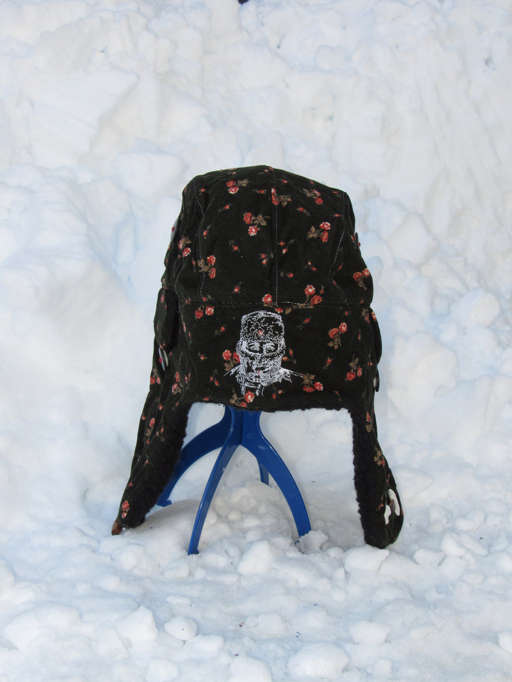 rose corduroy scrapper hat